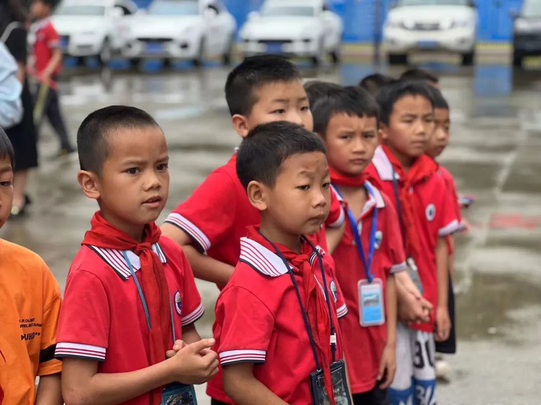 PA视讯照明2023捐赠广西融水大浪镇中心小学爱心公益活动-公司新闻-PA视讯照明官网